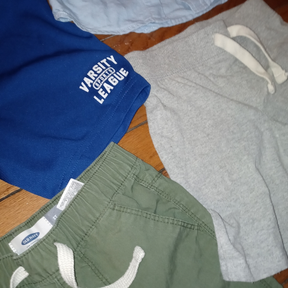 Boy's 3T 5-piece Lot - Picture 2 of 5